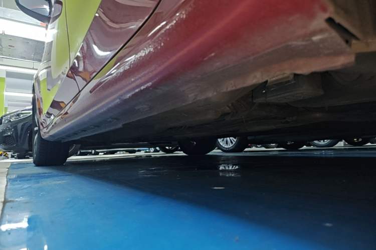 Used Roewe i6 2018 20T Automatic Flagship Edition Left Side Sill