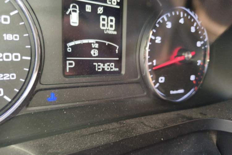 Used Roewe i6 2018 20T Automatic Internet Smart Edition Odometer Close Up