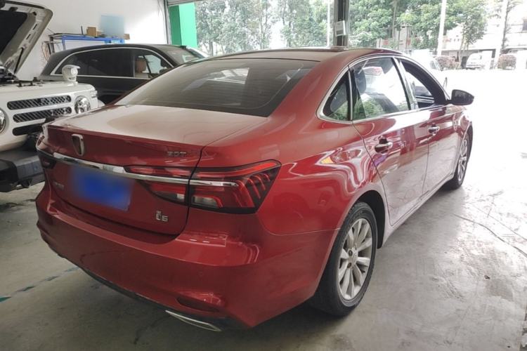 Used Roewe i6 2018 20T Manual Luxury Edition Rear Right 45 Deg