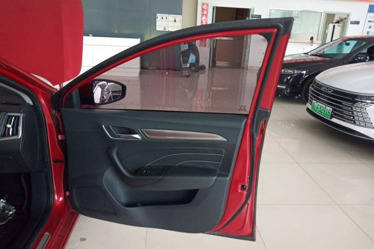 Used Roewe i6 2018 20T Automatic Flagship Edition Right Front Door Interior