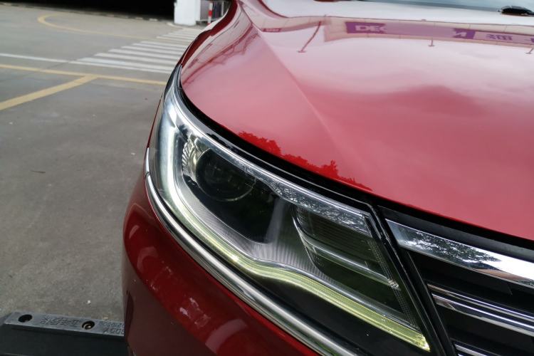 Used Roewe i6 2018 20T Automatic Flagship Edition Right Front Headlight