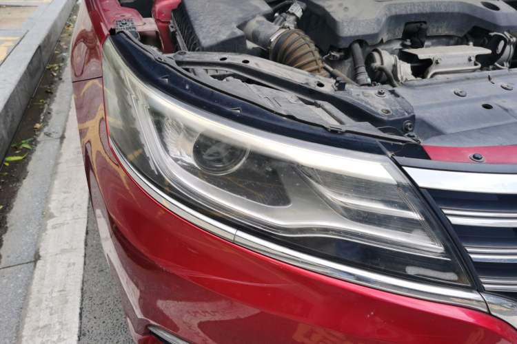 Used Roewe i6 2018 20T Automatic Flagship Edition Right Front Headlight