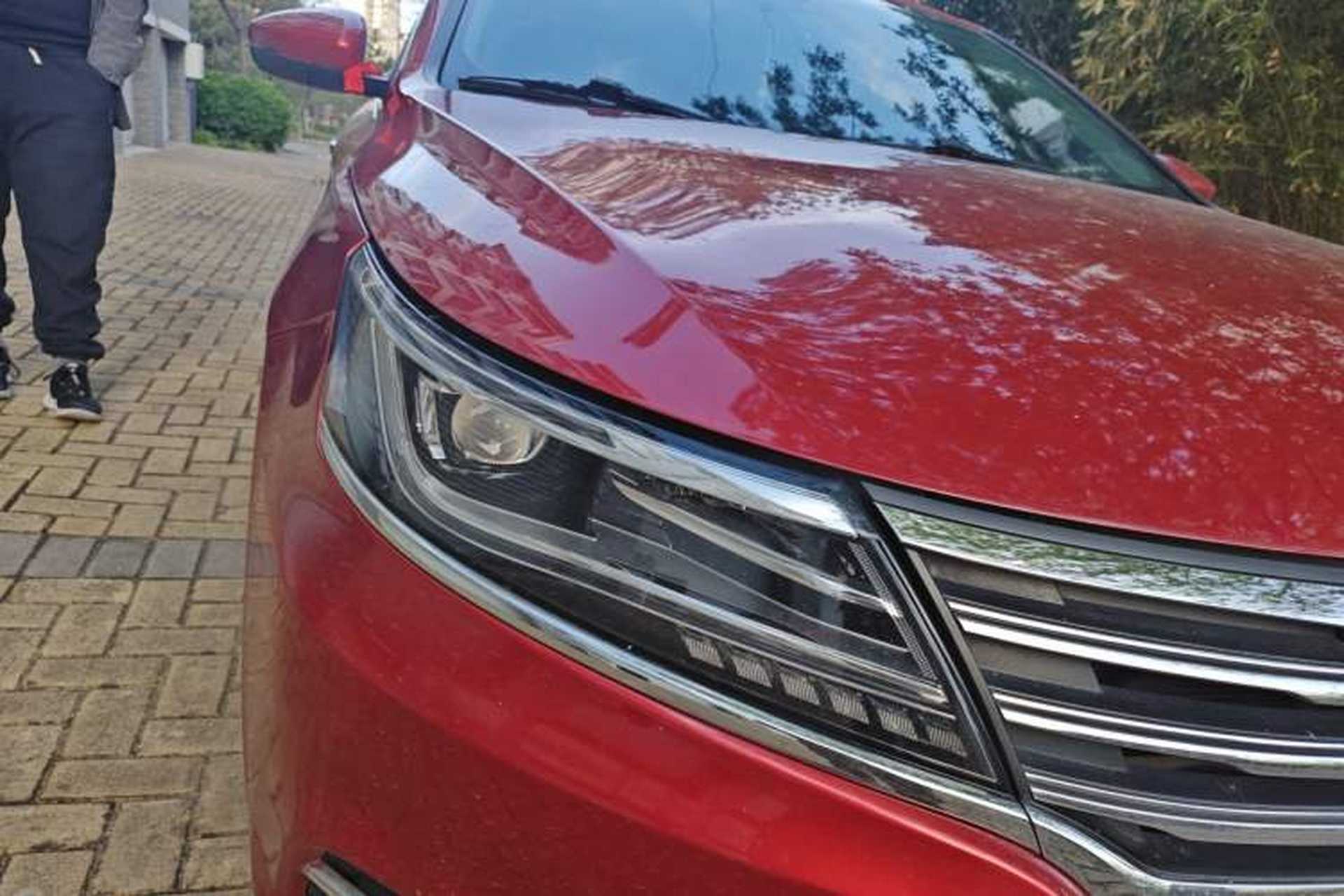 Used Roewe i6 2018 20T Automatic Internet ZhiZun Edition Right Front Headlight