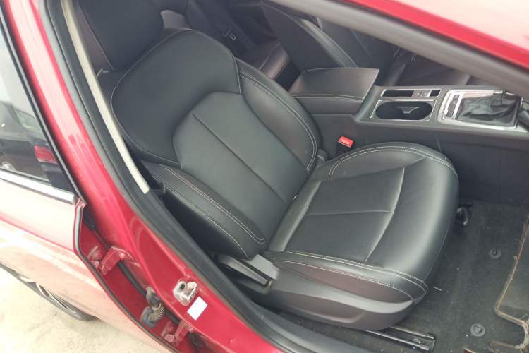 Used Roewe i6 2018 20T Automatic Flagship Edition Right Front Seat