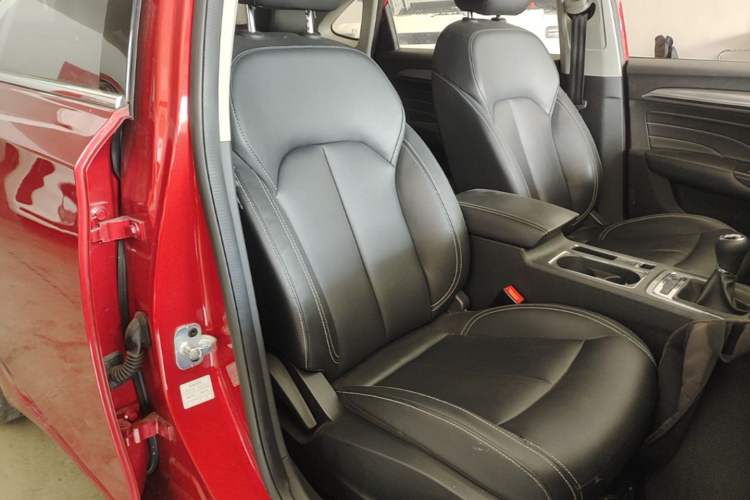 Used Roewe i6 2018 20T Manual Luxury Edition Right Front Seat