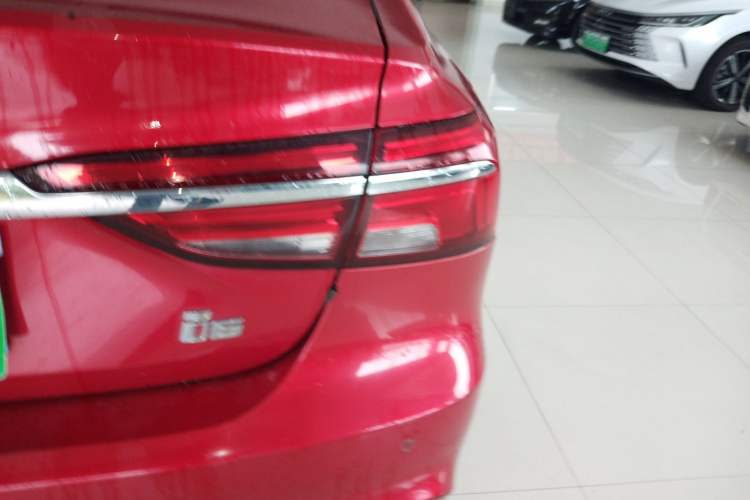 Used Roewe i6 2018 20T Automatic Flagship Edition Right Rear Taillight