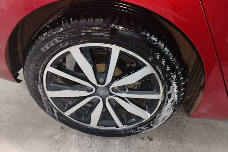 Used Roewe i6 2018 20T Automatic Flagship Edition Right Rear Wheel Hub