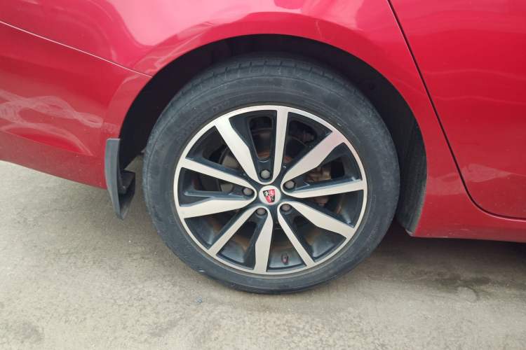 Used Roewe i6 2018 20T Automatic Flagship Edition Right Rear Wheel Hub