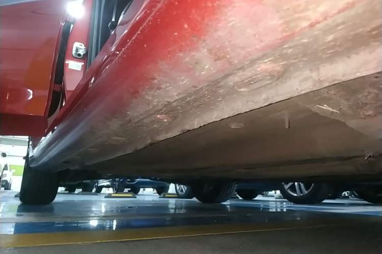 Used Roewe i6 2018 20T Automatic Flagship Edition Right Side Sill