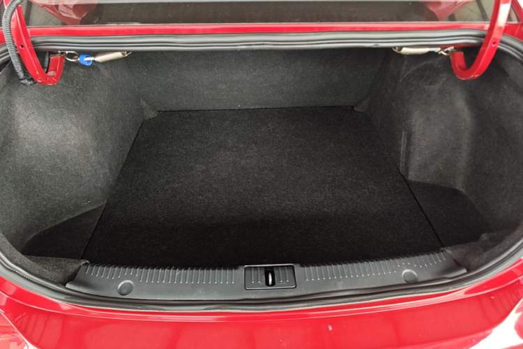 Used Roewe i6 2018 20T Automatic Flagship Edition Trunk