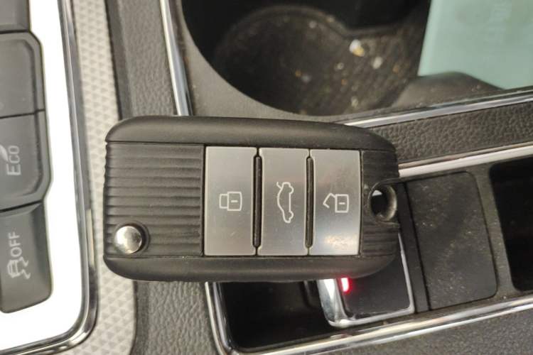 Used Roewe i6 2018 20T Manual Luxury Edition Vehicle Key