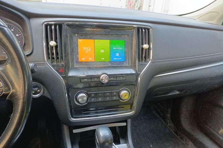 Used Roewe i6 2018 20T Automatic Flagship Edition Audio And AC Panel