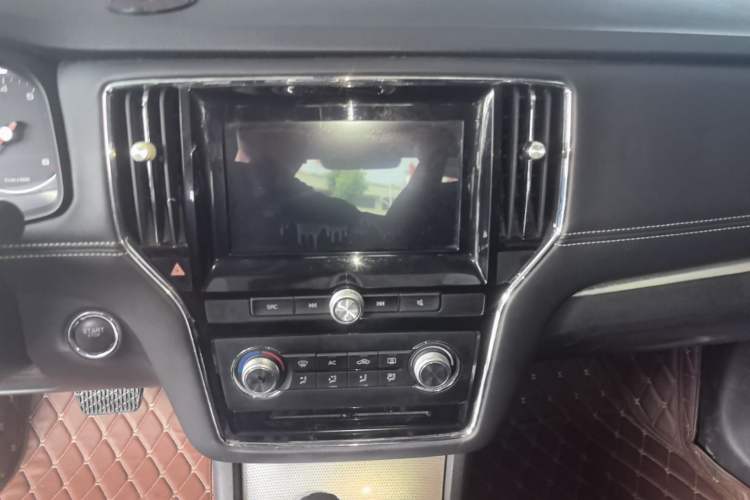Used Roewe i6 2018 20T Automatic Flagship Edition Audio And AC Panel