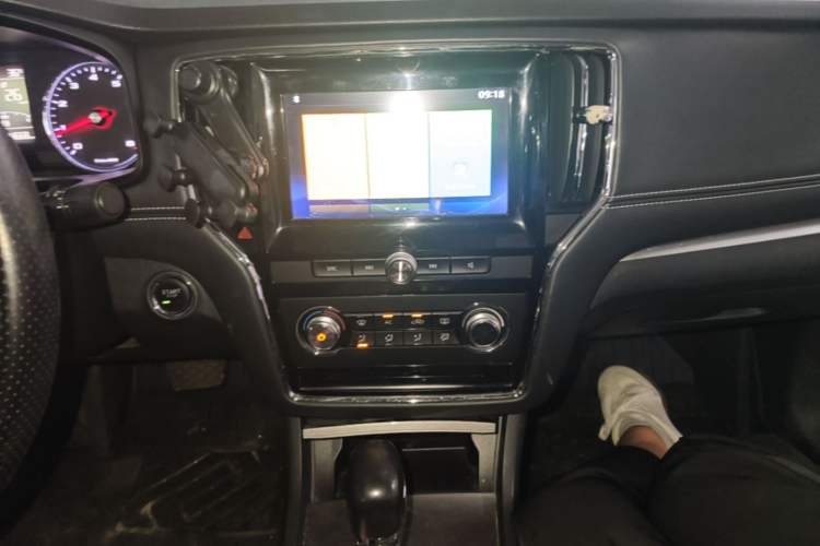Used Roewe i6 2018 20T Automatic Flagship Edition Audio And AC Panel