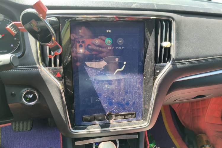 Used Roewe i6 2018 20T Automatic Internet Smart Edition Audio And AC Panel