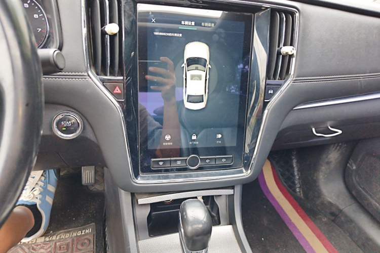 Used Roewe i6 2018 16T Automatic Internet Smart Edition Audio And AC Panel