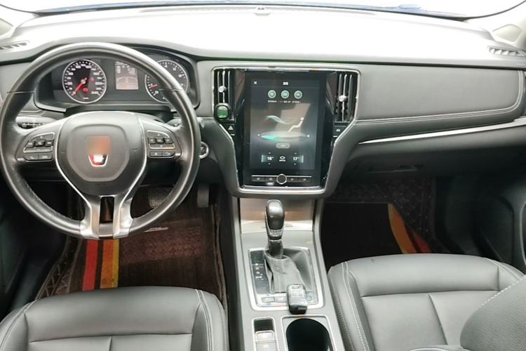Used Roewe i6 2018 20T Automatic Internet ZhiZun Edition Center Console