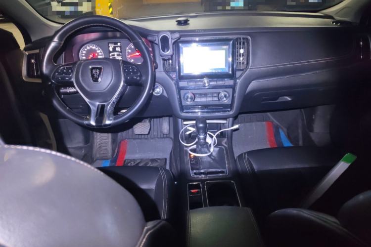 Used Roewe i6 2018 20T Automatic Internet ZhiZun Edition Center Console