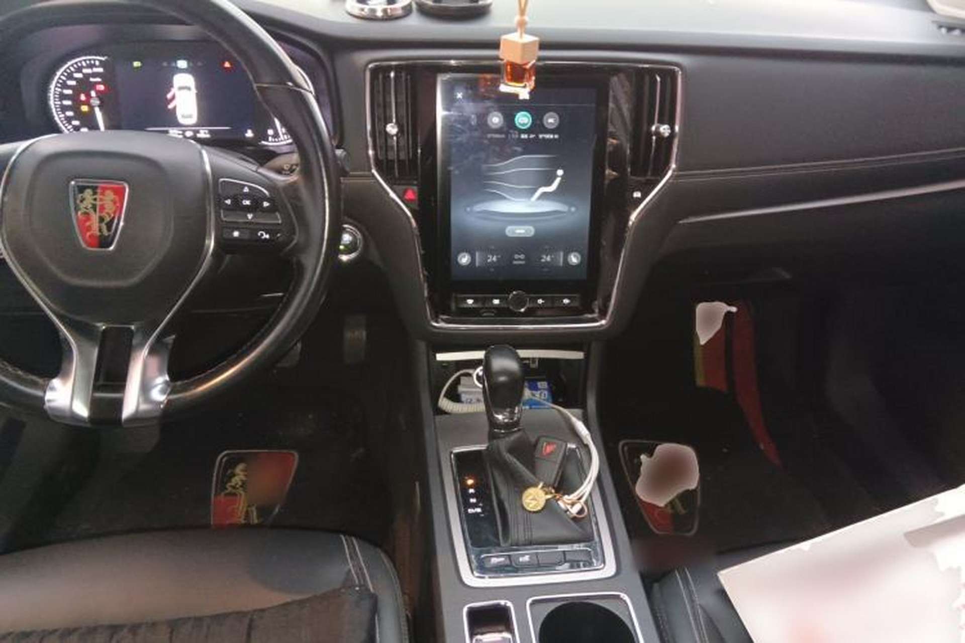 Used Roewe i6 2018 20T Automatic Internet ZhiZun Edition Center Console