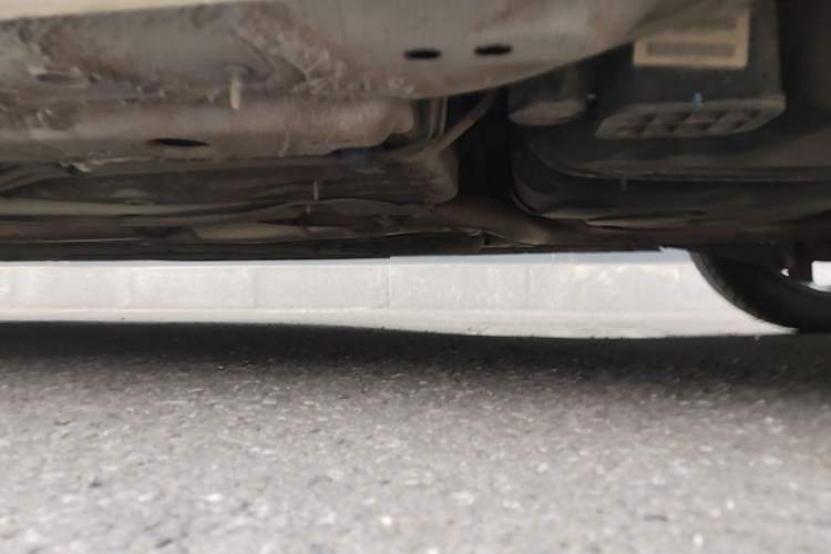 Used Roewe i6 2018 20T Automatic Flagship Edition Chassis Rear Left