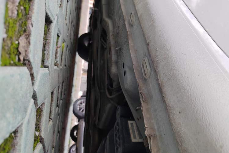 Used Roewe i6 2018 20T Automatic Flagship Edition Chassis Rear Left