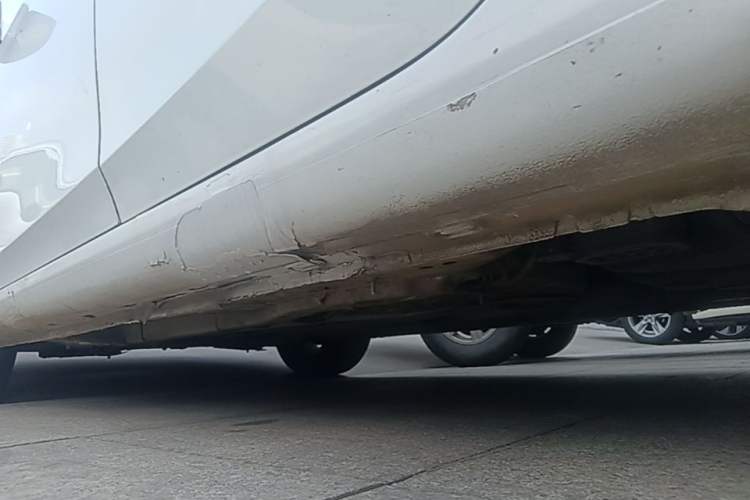 Used Roewe i6 2018 20T Automatic Internet ZhiZun Edition Chassis Rear Left