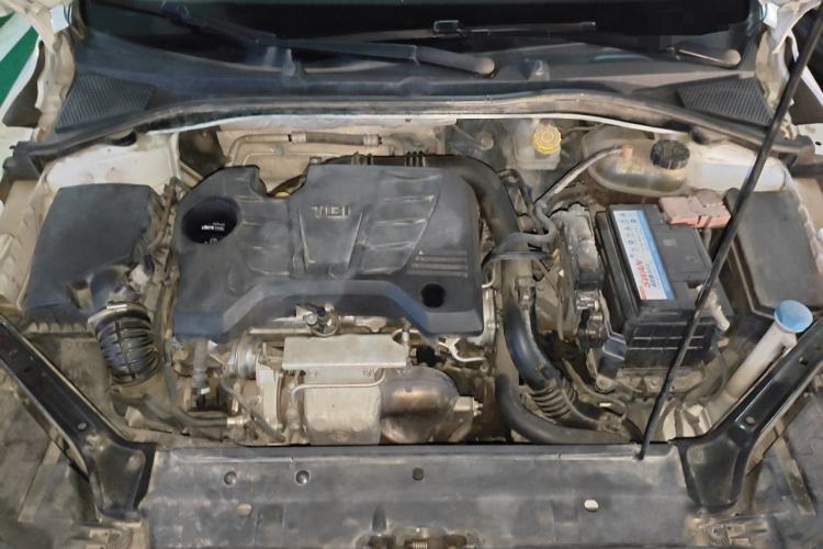 Used Roewe i6 2018 20T Automatic Flagship Edition Engine Bay