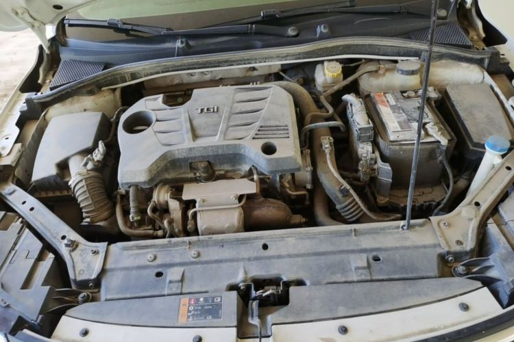Used Roewe i6 2018 20T Automatic Flagship Edition Engine Bay