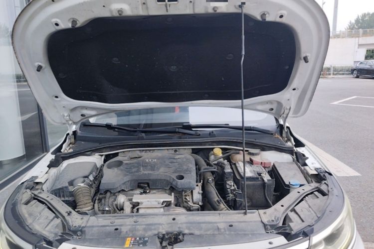 Used Roewe i6 2018 20T Automatic Flagship Edition Engine Bay