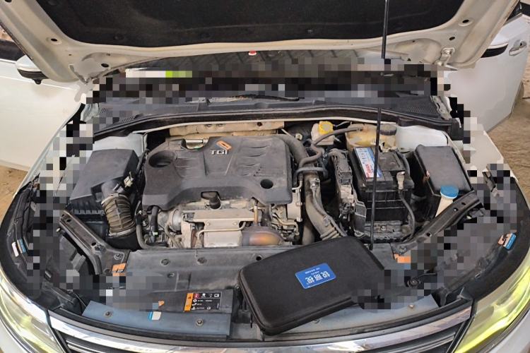 Used Roewe i6 2018 20T Automatic Flagship Edition Engine Bay
