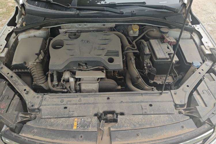 Used Roewe i6 2018 20T Automatic Internet ZhiZun Edition Engine Bay