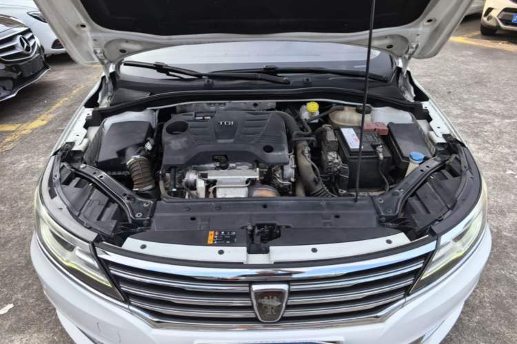 Used Roewe i6 2018 20T Automatic Internet Smart Edition Engine Bay