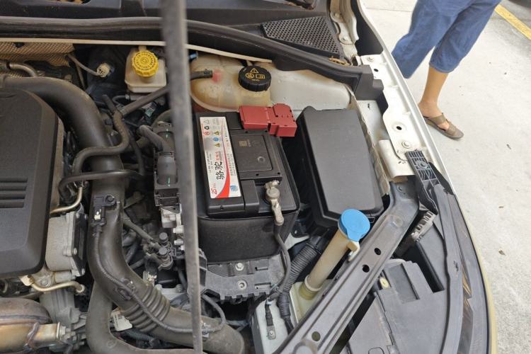 Used Roewe i6 2018 20T Automatic Flagship Edition Engine Bay Left