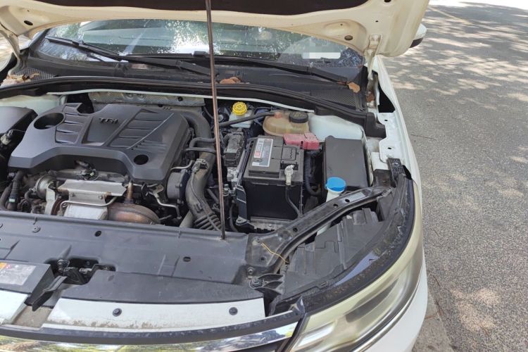 Used Roewe i6 2018 20T Automatic Flagship Edition Engine Bay Left