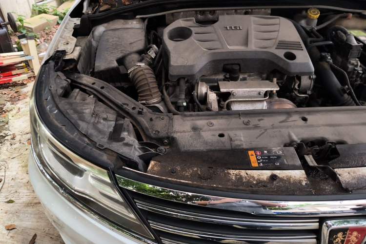 Used Roewe i6 2018 20T Automatic Flagship Edition Engine Bay Right