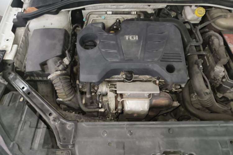 Used Roewe i6 2018 20T Automatic Flagship Edition Engine Bay Right