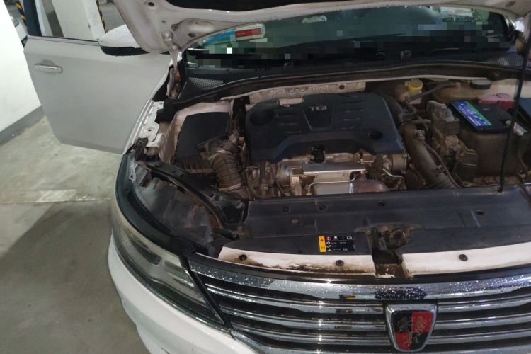 Used Roewe i6 2018 20T Automatic Internet Smart Edition Engine Bay Right