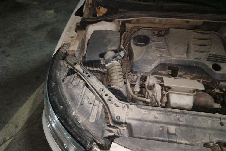 Used Roewe i6 2018 20T Automatic Internet Smart Edition Engine Bay Right
