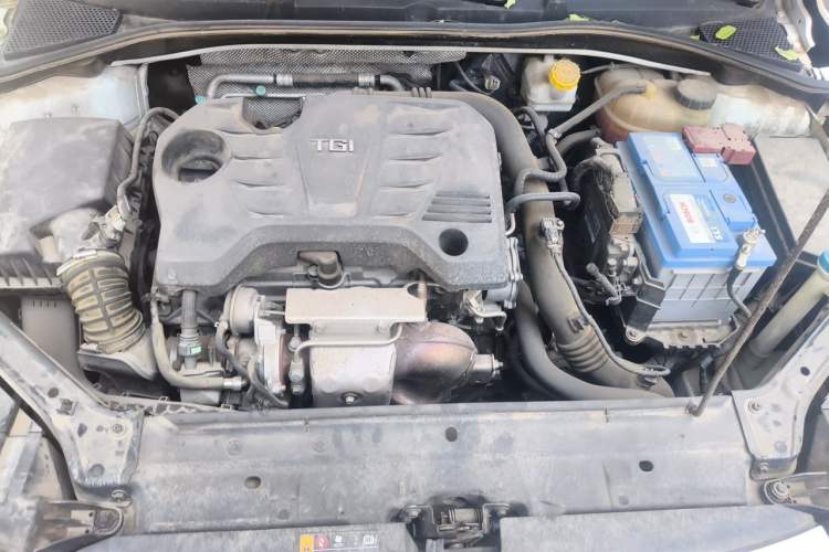 Used Roewe i6 2018 20T Automatic Internet Smart Edition Engine Bay