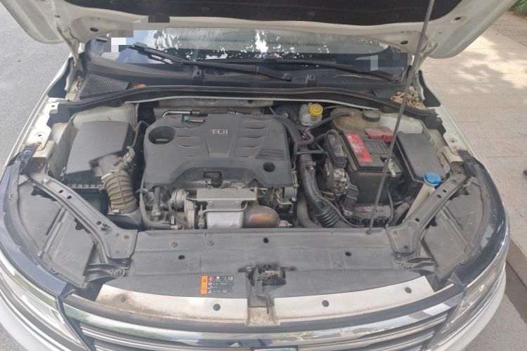 Used Roewe i6 2018 20T Automatic Internet ZhiZun Edition Engine Bay