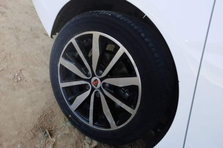 Used Roewe i6 2018 20T Automatic Flagship Edition Exterior 5