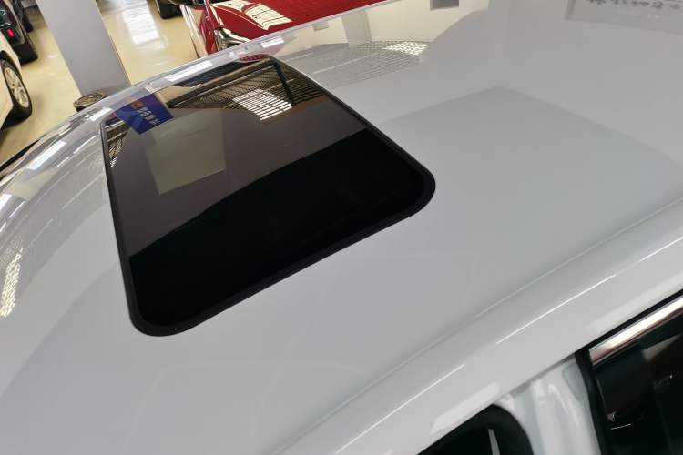 Used Roewe i6 2018 20T Automatic Flagship Edition Exterior 5