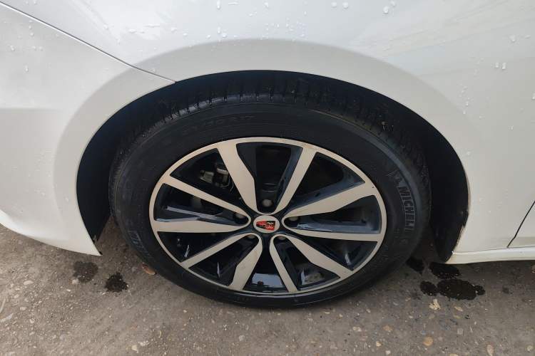 Used Roewe i6 2018 20T Automatic Flagship Edition Exterior 7