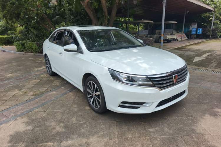 Used Roewe i6 2018 20T Automatic Flagship Edition Front Right 45 Deg