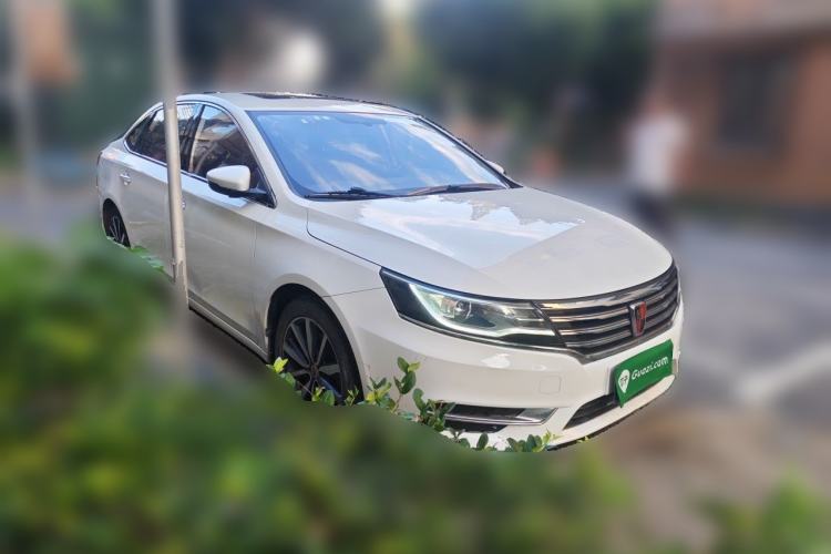 Used Roewe i6 2018 20T Automatic Flagship Edition Front Right 45 Deg