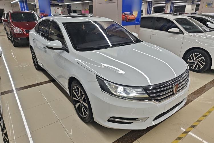 Used Roewe i6 2018 20T Automatic Flagship Edition Front Right 45 Deg