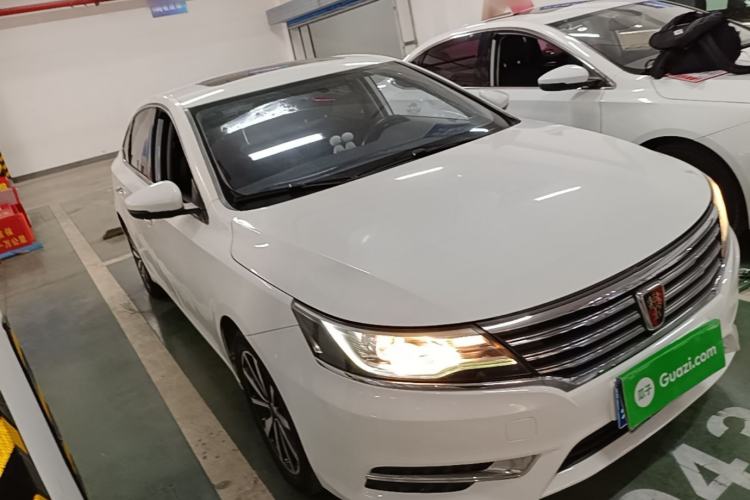 Used Roewe i6 2018 20T Automatic Internet Smart Edition Front Right 45 Deg