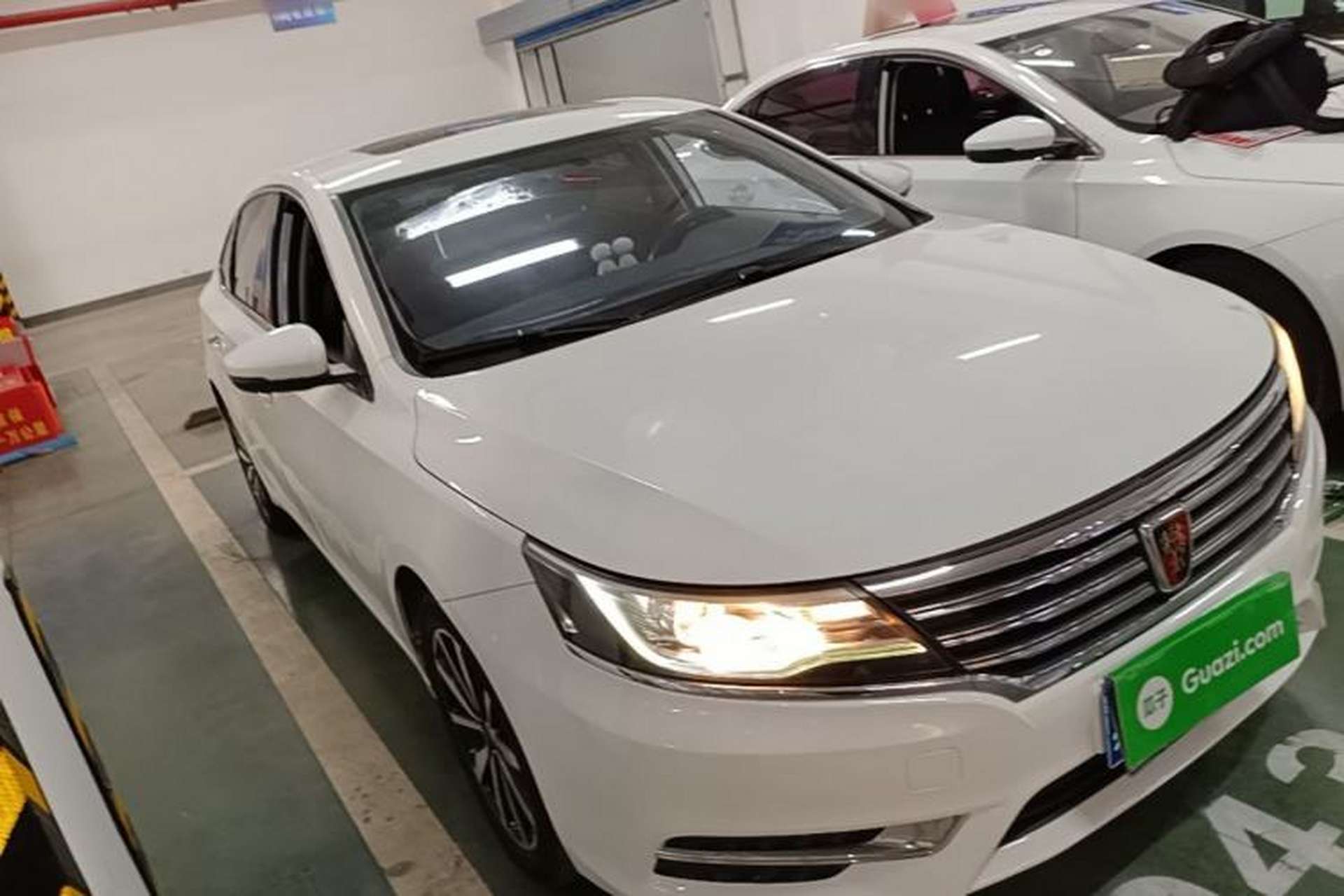 Used Roewe i6 2018 20T Automatic Internet Smart Edition Front Right 45 Deg