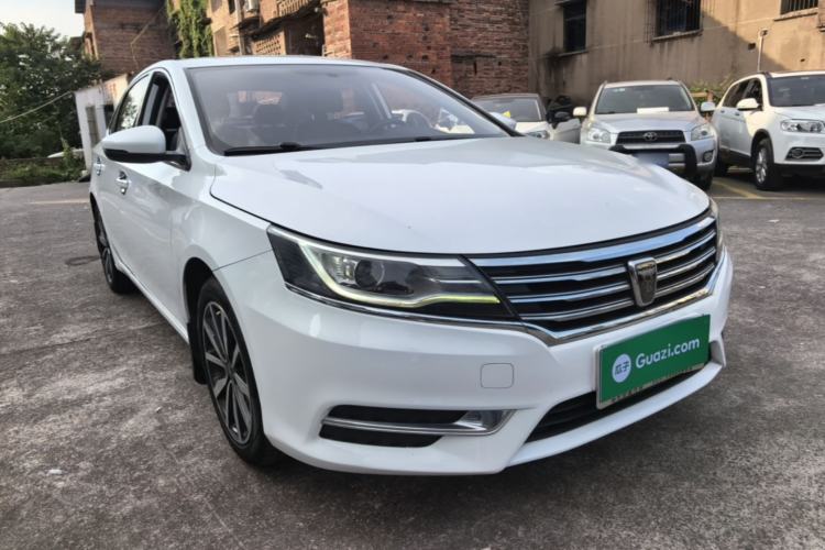 Used Roewe i6 2018 20T Automatic Internet Smart Edition Front Right 45 Deg
