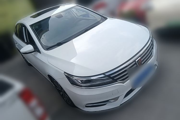 Used Roewe i6 2018 20T Automatic Internet ZhiZun Edition Front Right 45 Deg